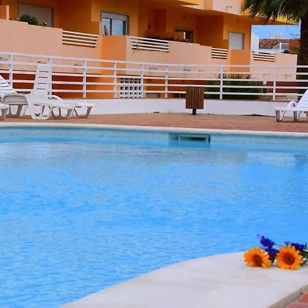 アパート Cabanas Apartment タヴィラ