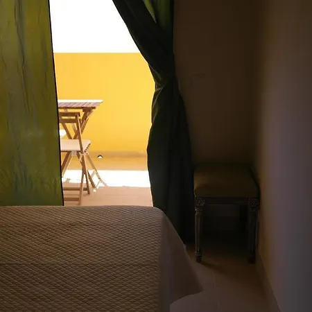 アパート Cabanas Apartment タヴィラ