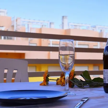 アパート Cabanas Apartment