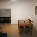 アパート Cabanas Apartment タヴィラ