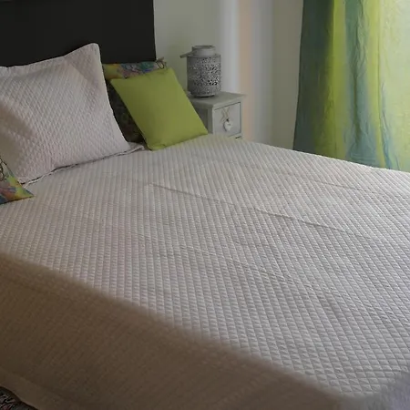 Cabanas Apartment 타비라