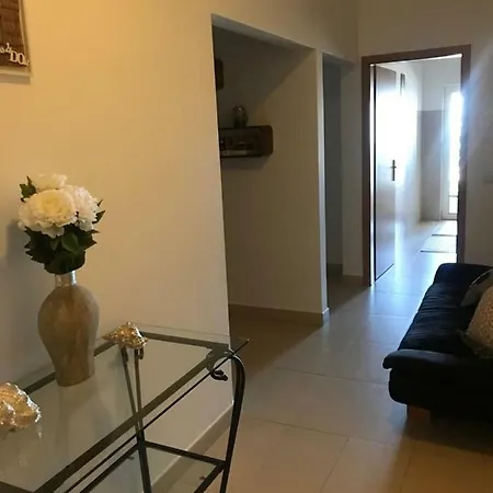 Cabanas Apartment * 타비라